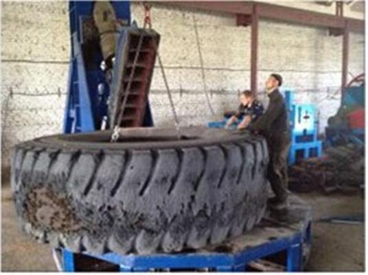 kupować Maszyna do recyklingu odpadów ścinanych do złomu Hydrauliczna maszyna do cięcia opon do węża gumowego online manufacture