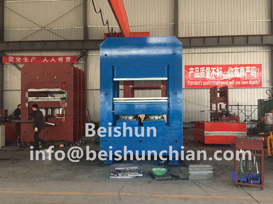 Dobra cena Sterowanie PLC Automatyczna konfigurowalna maszyna do walkanizowania wyrobów z gumy w Internecie